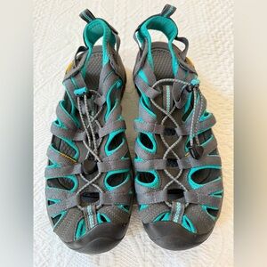 Keen Women's Whisper Waterproof Hiking Trail Shadow Ceramic Sandles Size 10.5